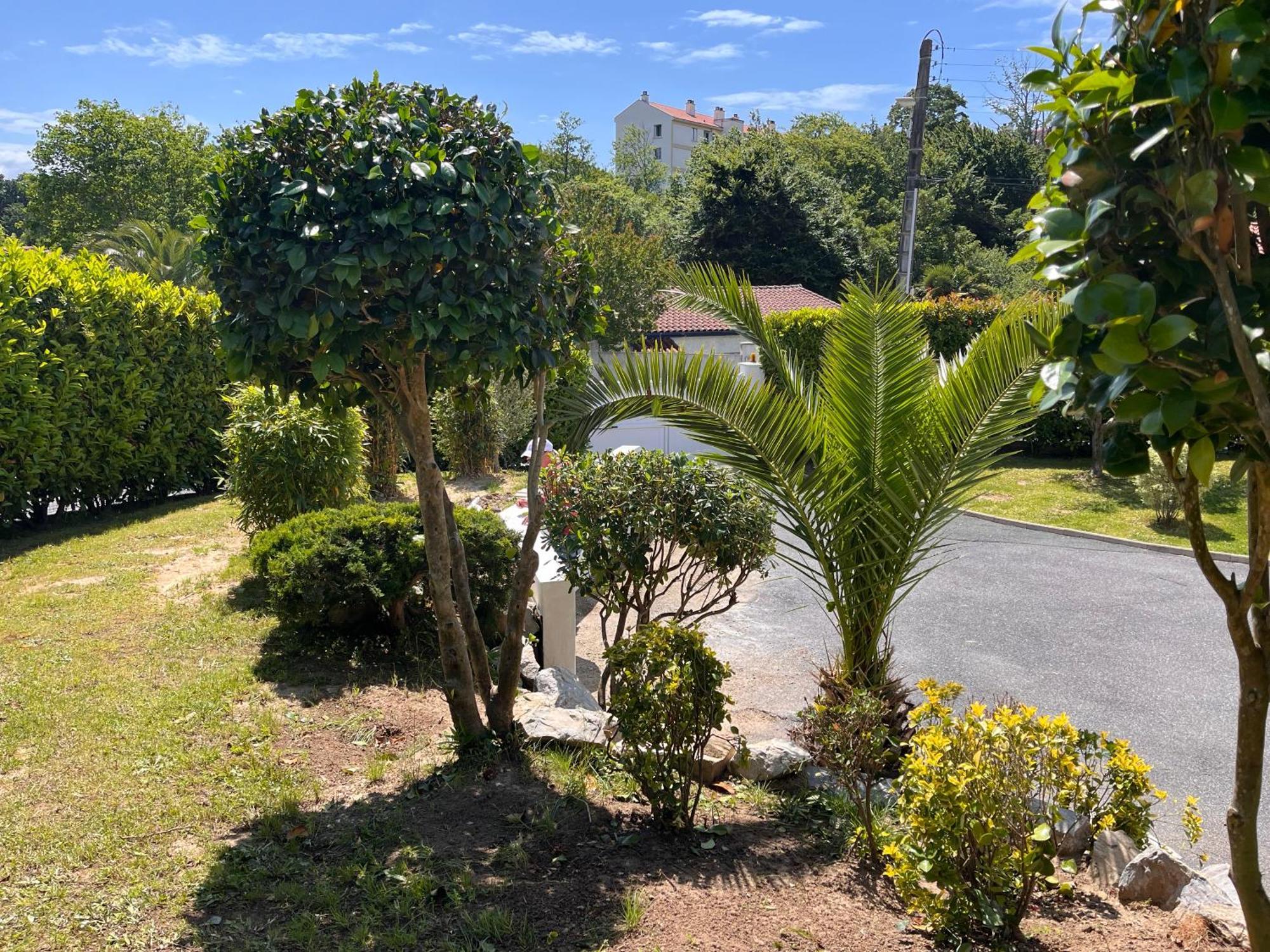 Charmant Petit Appartement Avec Sa Terrasse Privee Baiona Exterior foto